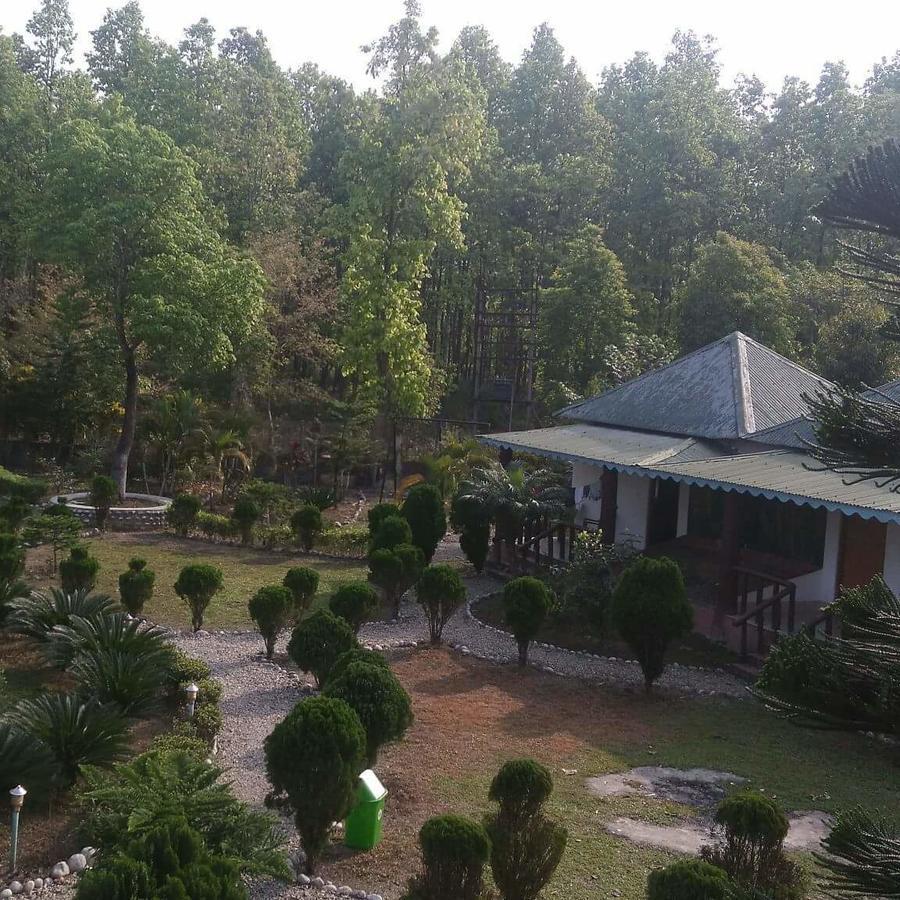Kadambini Resort Lataguri Kültér fotó